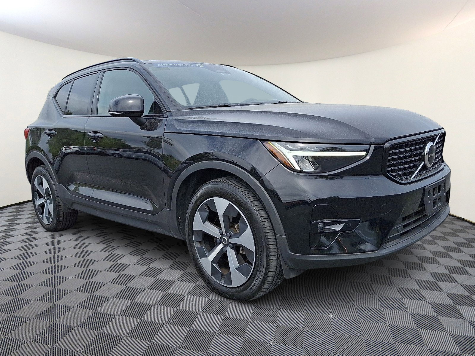 Used 2023 Volvo XC40 B5 Plus w/ Protection Package Premier