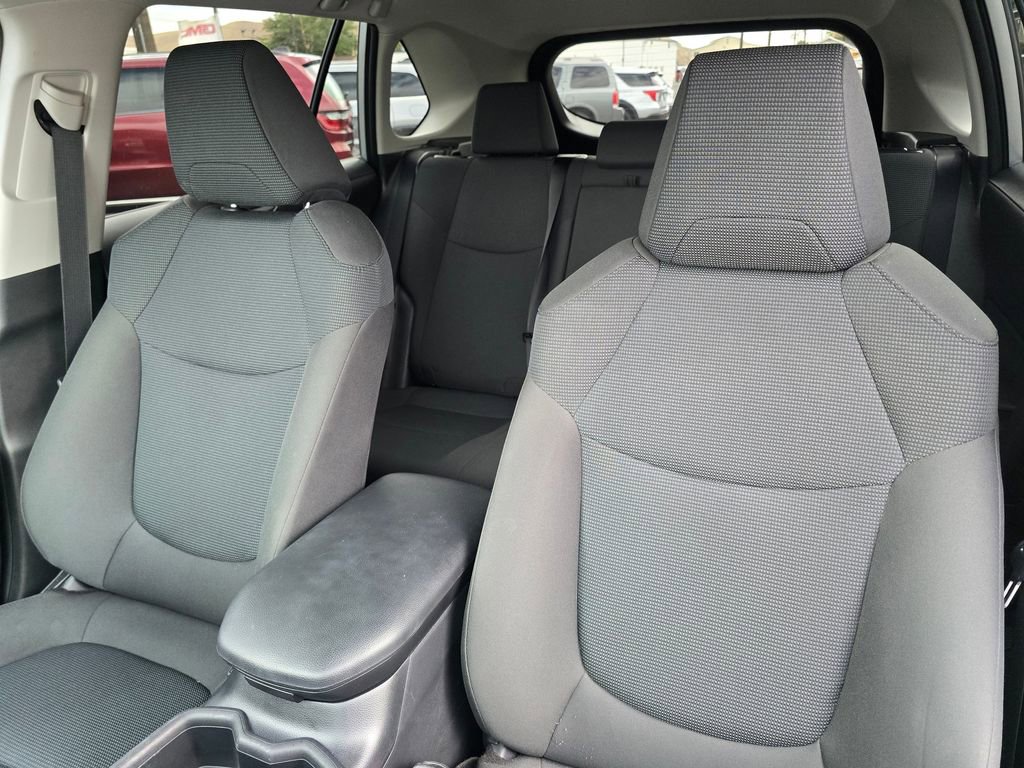 Used 2023 Toyota RAV4 LE image 25