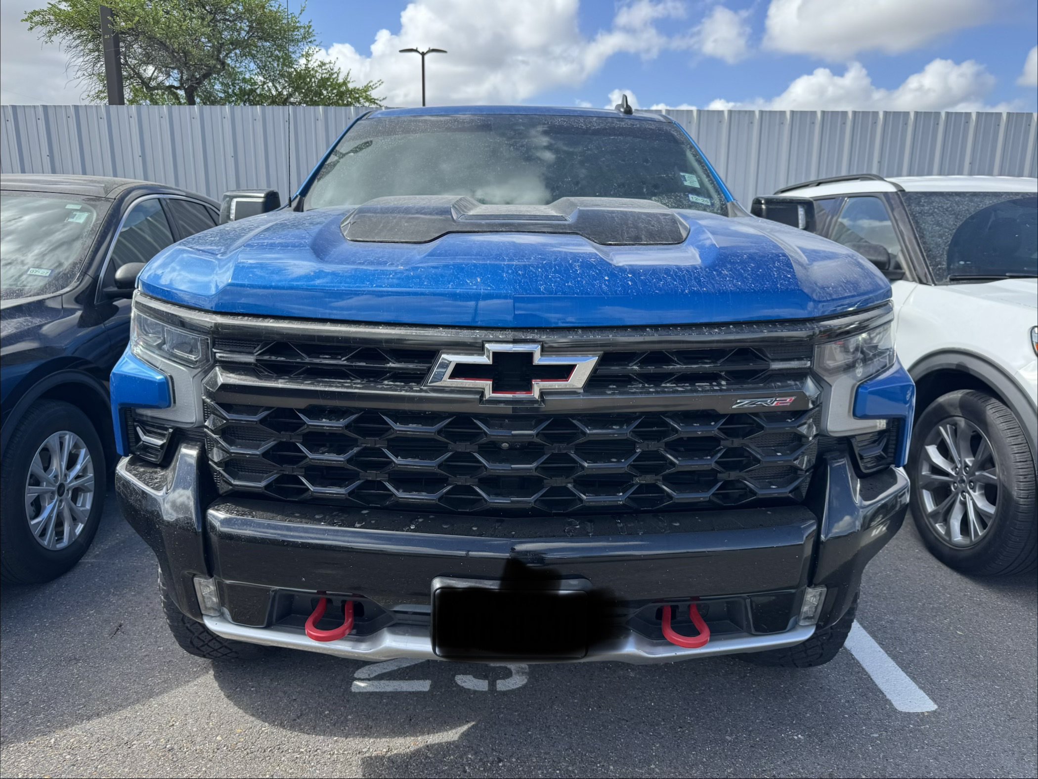 Used 2023 Chevrolet Silverado 1500 ZR2 w/ Technology Package AWD/4WD image 1