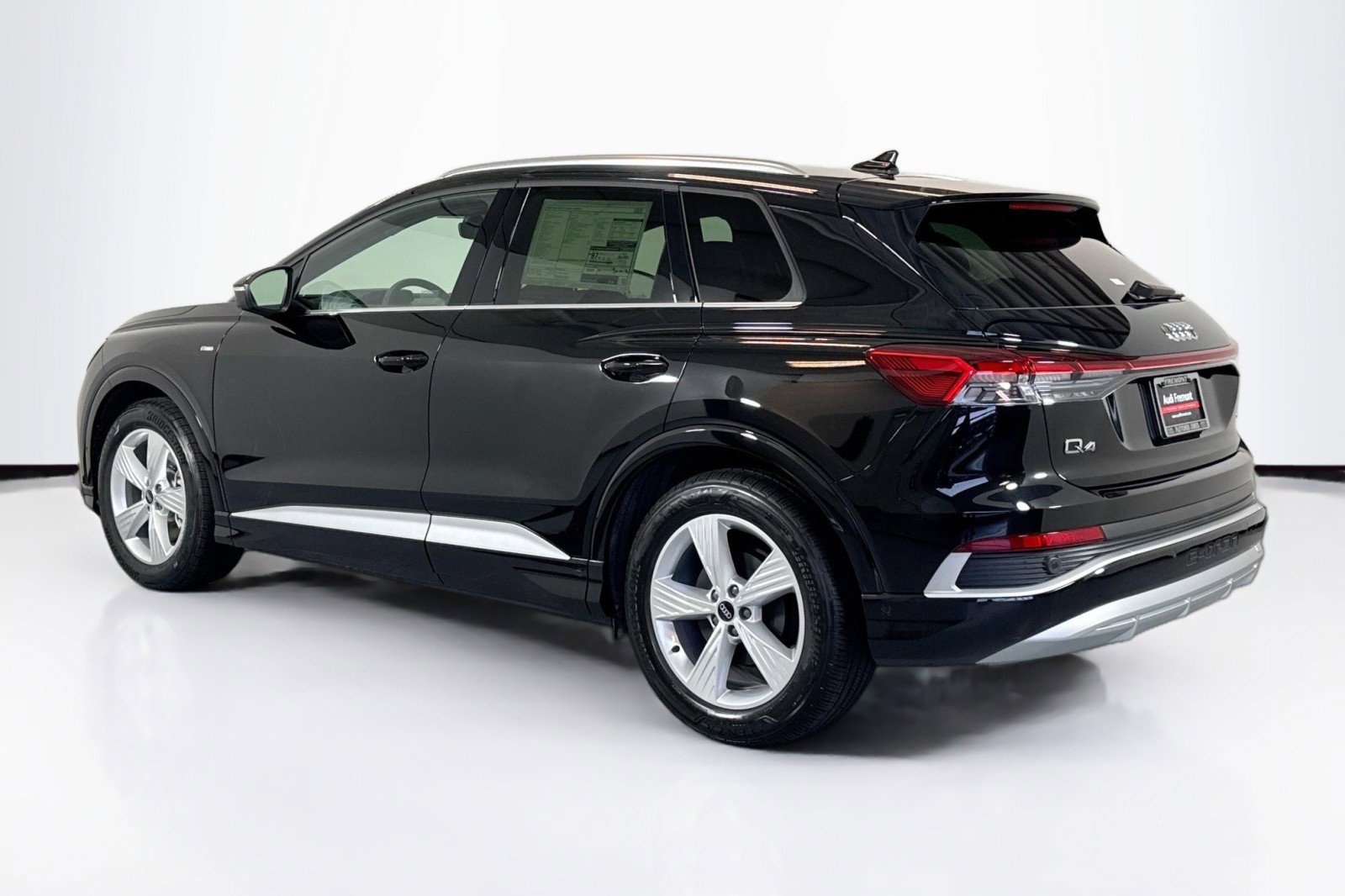 New 2026 Audi Q4 e-tron Premium Plus image 7