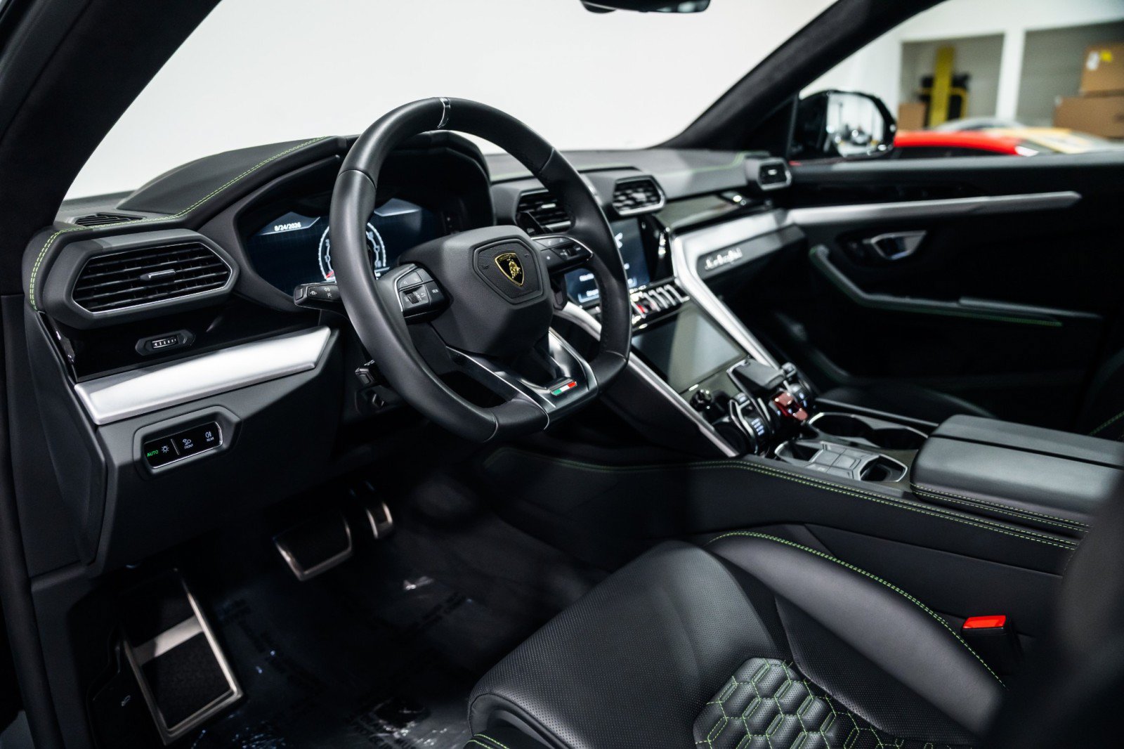 Used 2023 Lamborghini Urus S AWD/4WD image 10