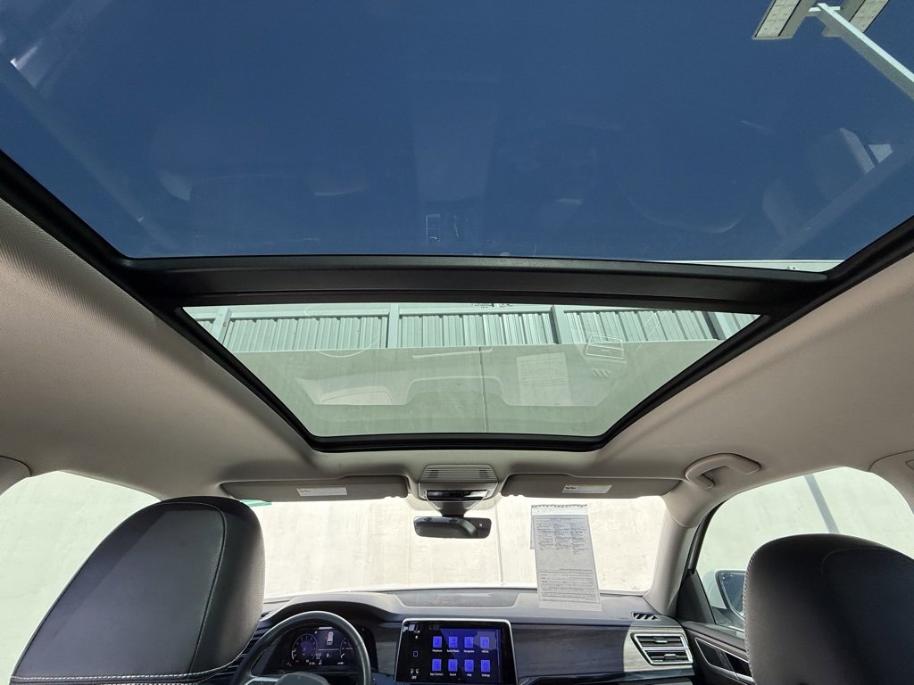 Used 2024 Volkswagen Atlas SEL image 7