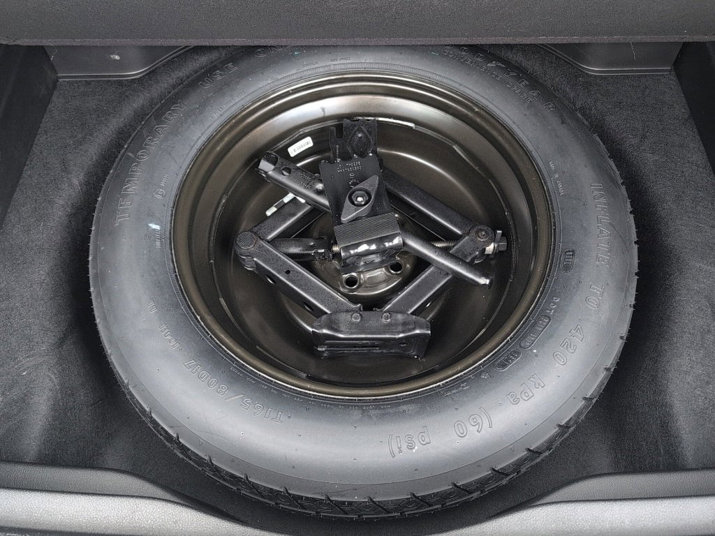 Used 2021 Jeep Cherokee Limited image 19