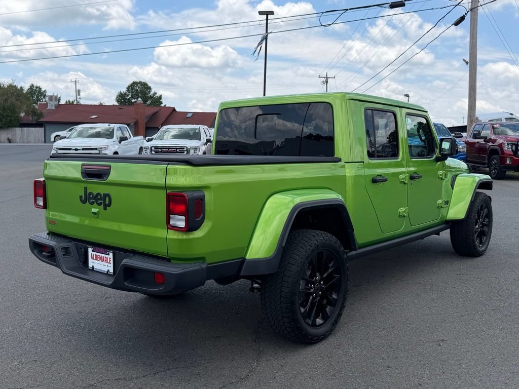 Used 2025 Jeep Gladiator Sport AWD/4WD image 3