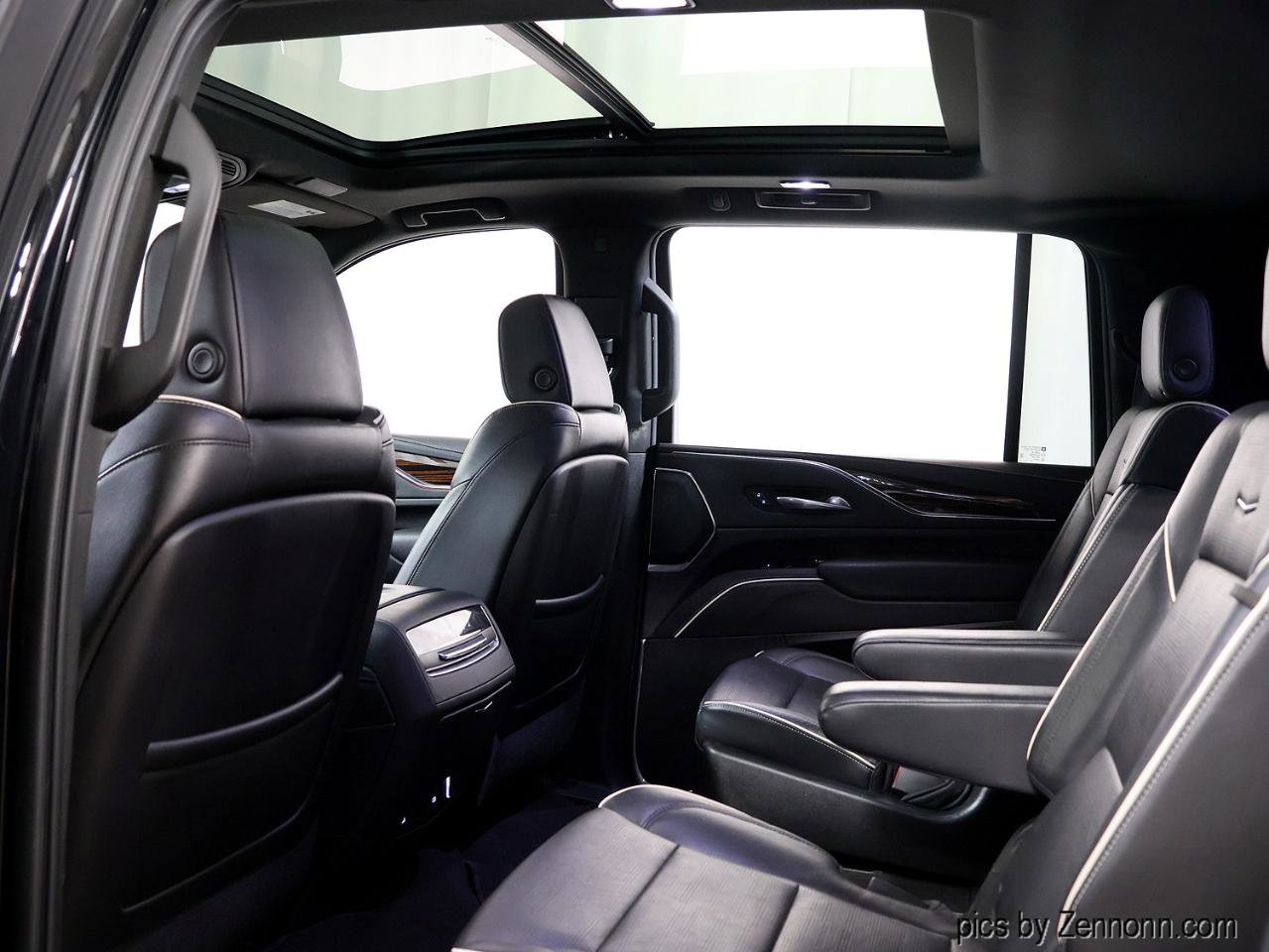 Used 2021 Cadillac Escalade ESV Premium Luxury w/ Driver Assist Tech Package AWD/4WD image 13