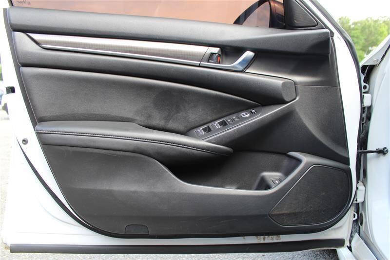 Used 2019 Honda Accord Sport image 10