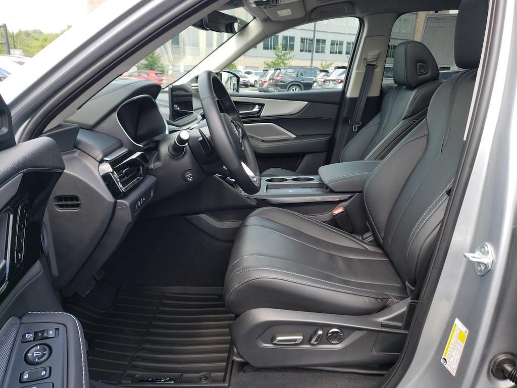 Certified 2026 Acura MDX SH-AWD w/ Technology Package image 18