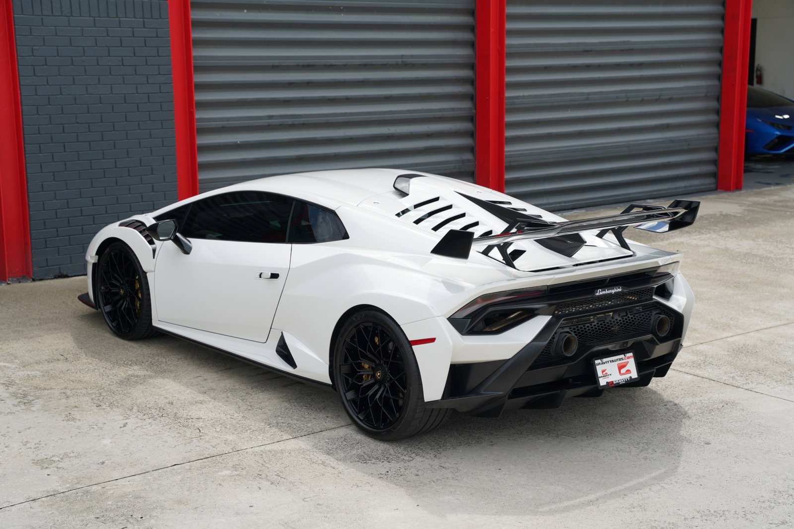 Used 2023 Lamborghini Huracan STO RWD image 24