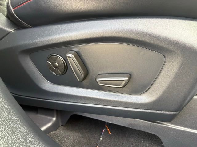 Used 2025 Ford Explorer ST image 31