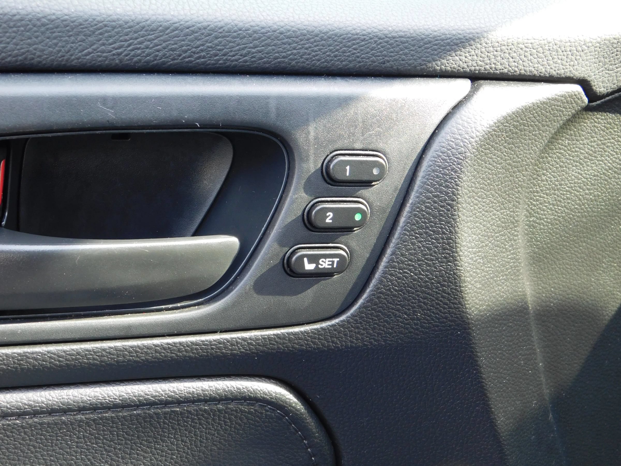 Used 2025 Honda Odyssey EX-L image 15