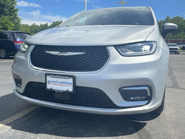 Used 2023 Chrysler Pacifica Touring FWD image 31