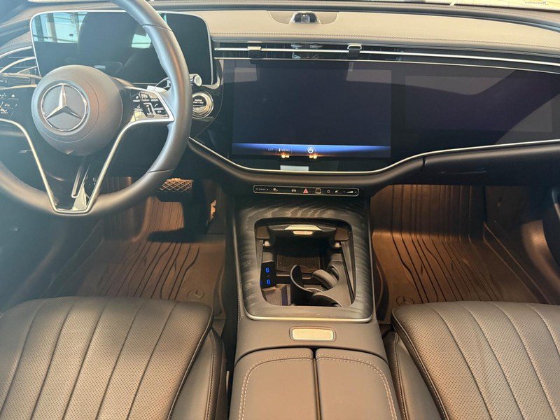 New 2026 Mercedes-Benz E 350 4MATIC Sedan image 10