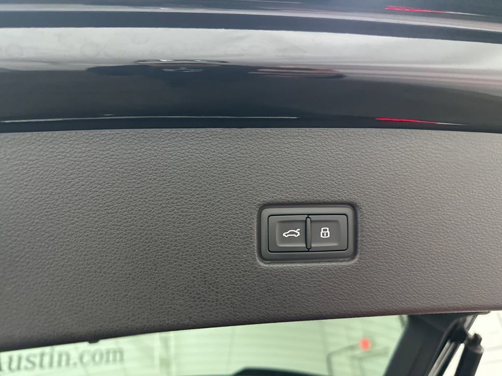 Used 2022 Audi RS Q8 image 28