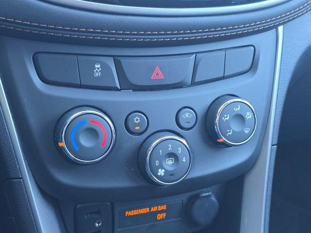 Certified 2022 Chevrolet Trax LS w/ Tint and Cruise Package image 25