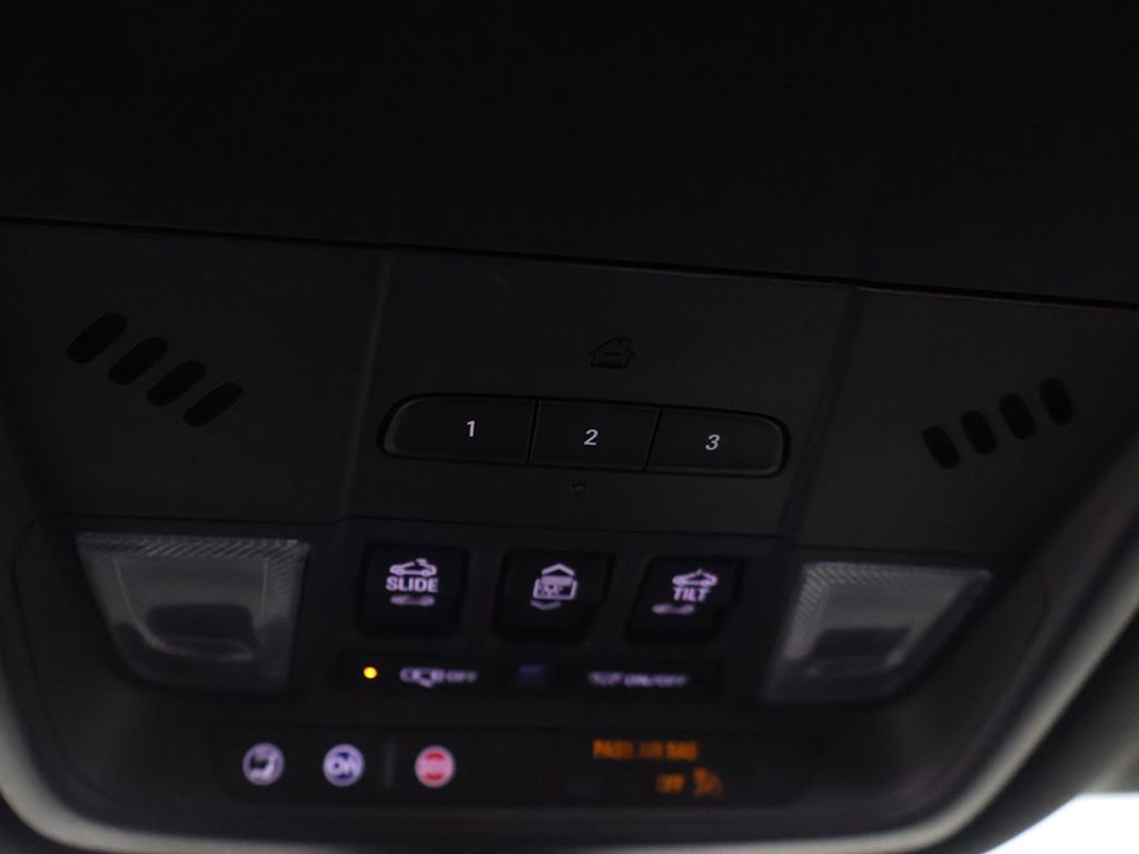 Used 2023 Buick Enclave Essence w/ Experience Buick Package image 50