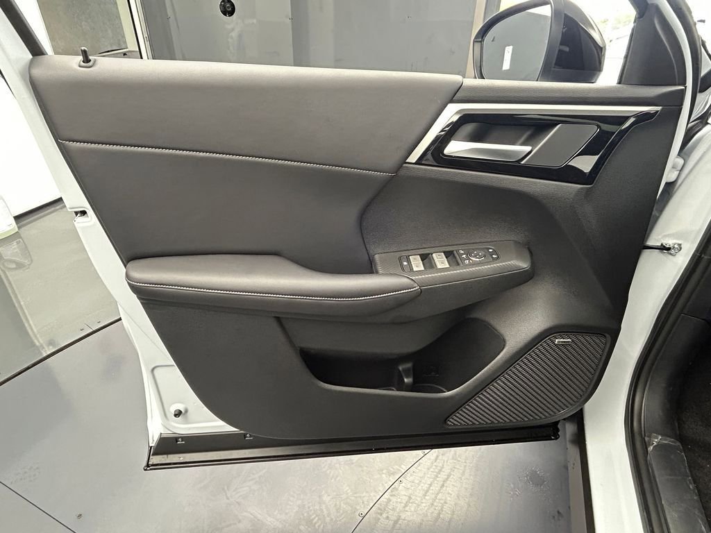 New 2026 Mitsubishi Outlander Trail Edition image 13