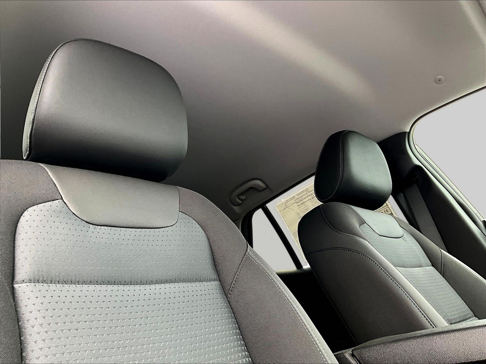 New 2026 Chevrolet Trax LT w/ LT Convenience Package FWD image 13