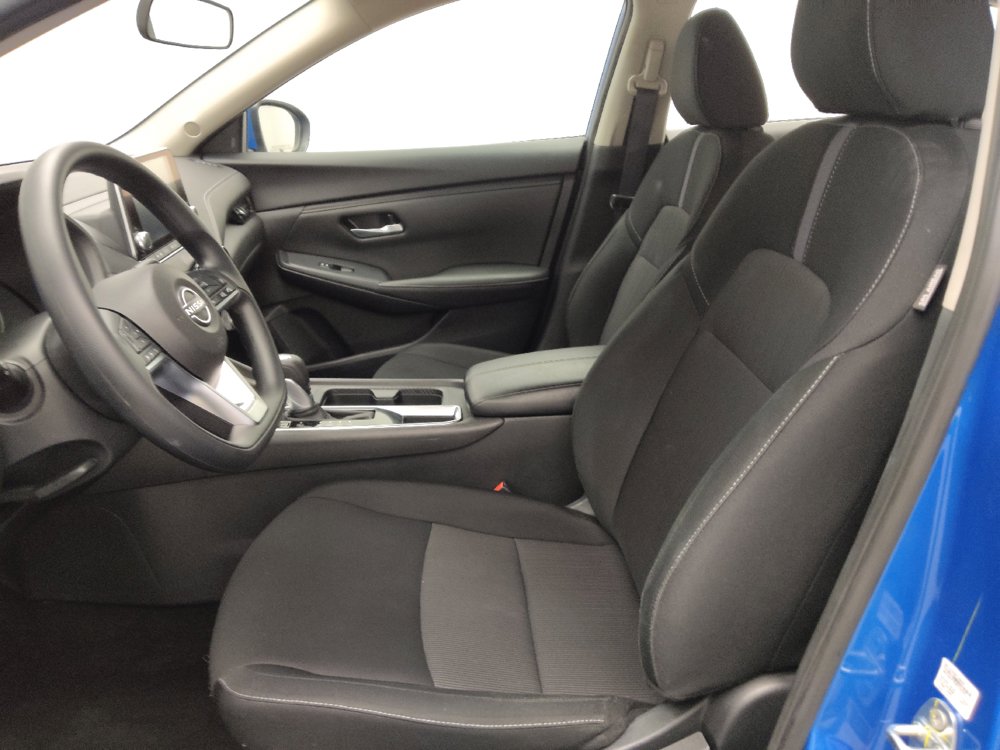 Used 2025 Nissan Sentra SV FWD image 17