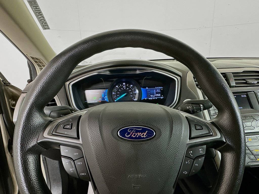 Used 2018 Ford Fusion S image 11