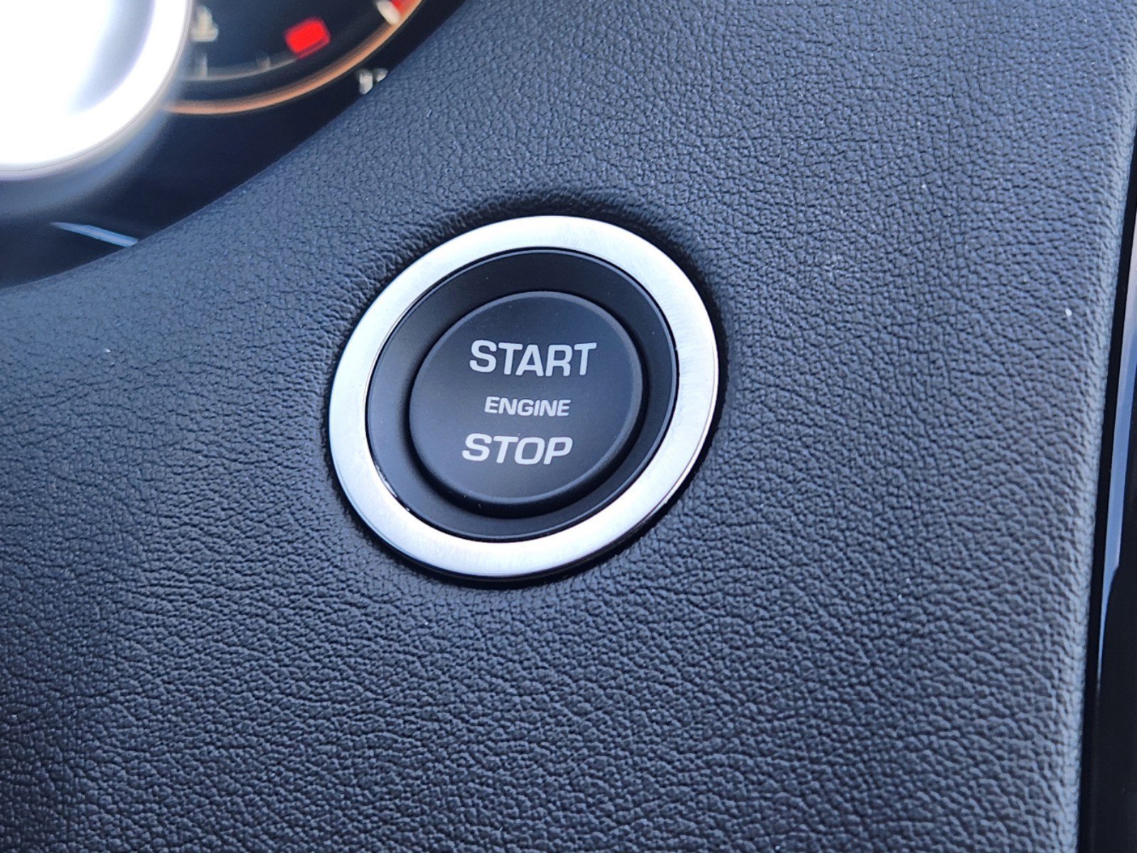 New 2024 Jaguar E-PACE R-Dynamic SE image 31