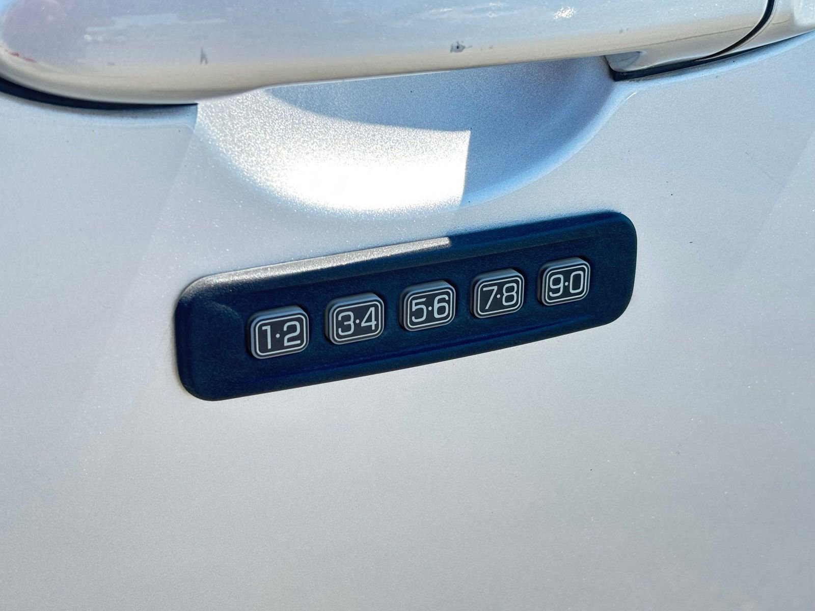 Used 2011 Ford Escape Limited FWD image 27