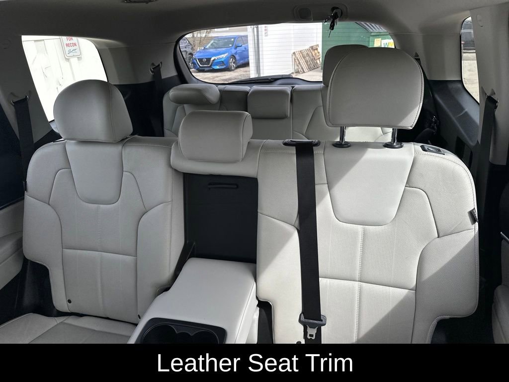 Used 2025 Kia Telluride EX image 19