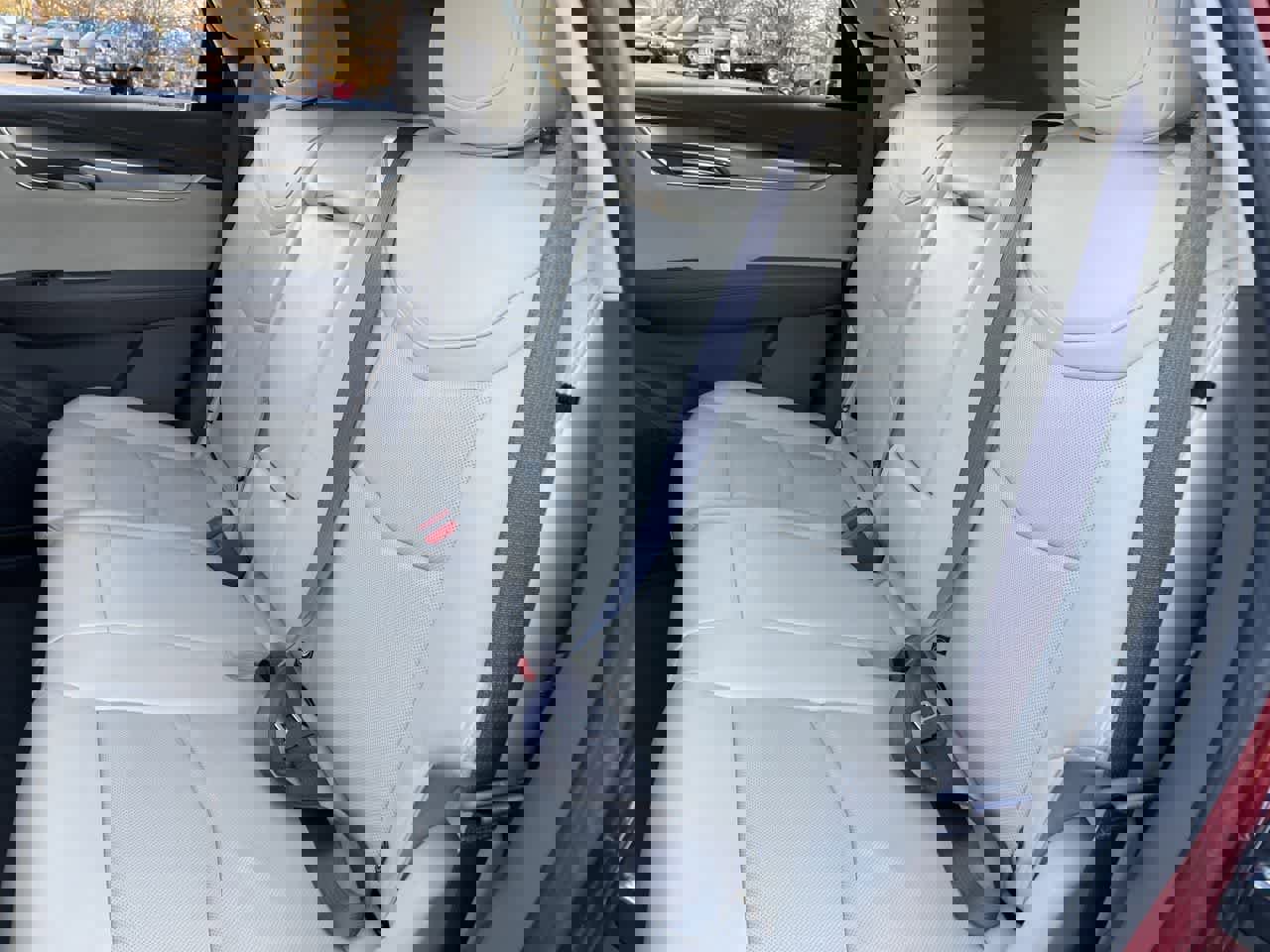 Used 2020 Cadillac XT5 Premium Luxury image 19