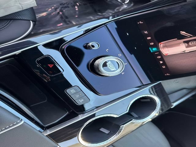 New 2026 Cadillac Escalade Sport w/ Touring Package AWD/4WD image 32