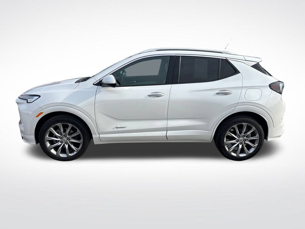Used 2024 Buick Encore GX Avenir w/ Avenir Convenience Package AWD/4WD image 2