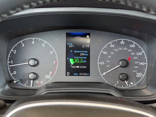 Used 2024 Toyota Corolla Cross LE w/ Moonroof Package AWD/4WD image 24