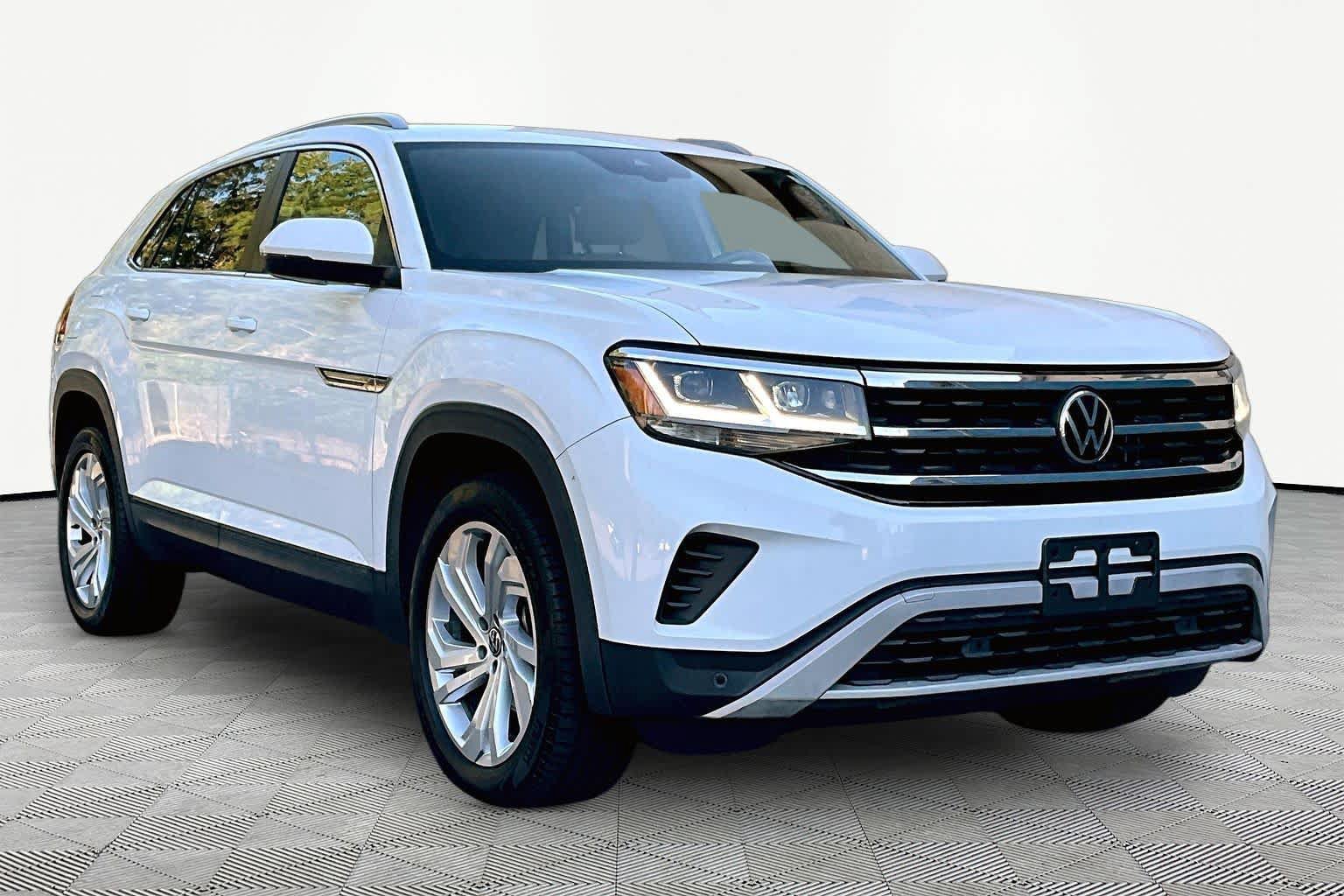 Used 2020 Volkswagen Atlas Cross Sport SEL AWD/4WD image 3