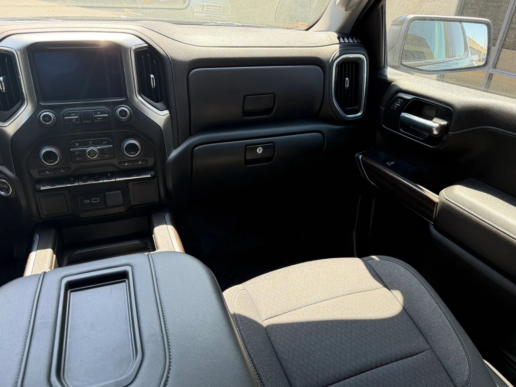 Used 2022 Chevrolet Silverado 1500 LT Trail Boss AWD/4WD image 15