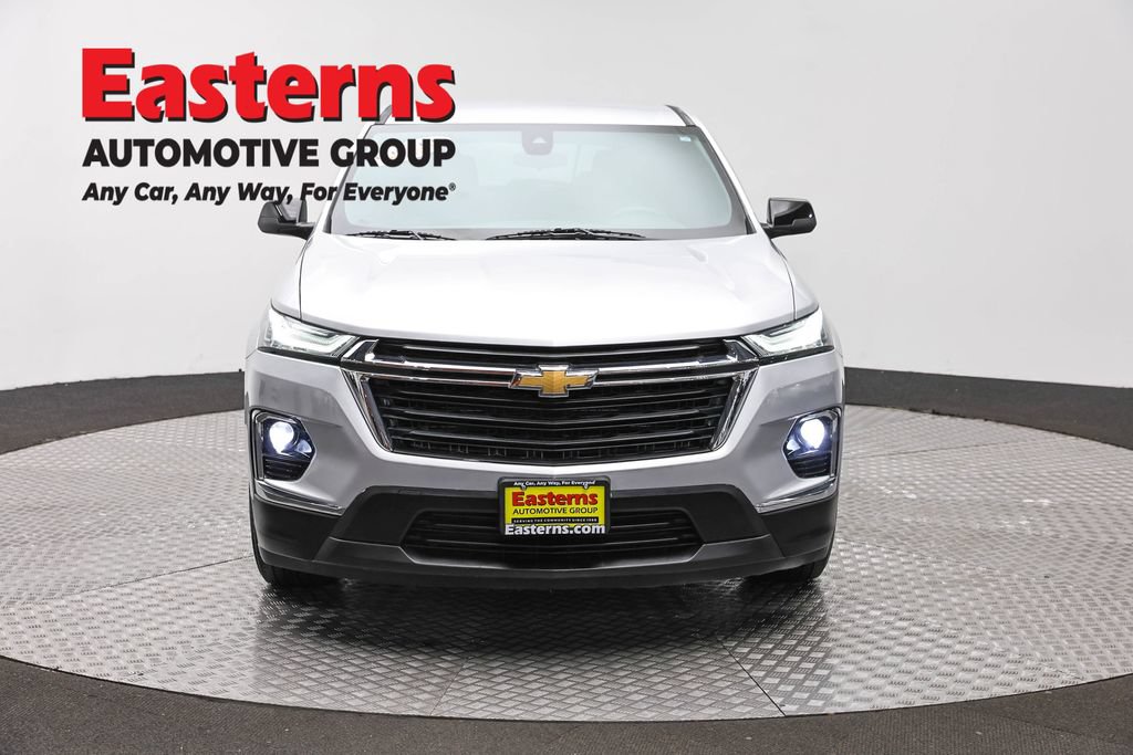 Used 2022 Chevrolet Traverse LS AWD/4WD image 2