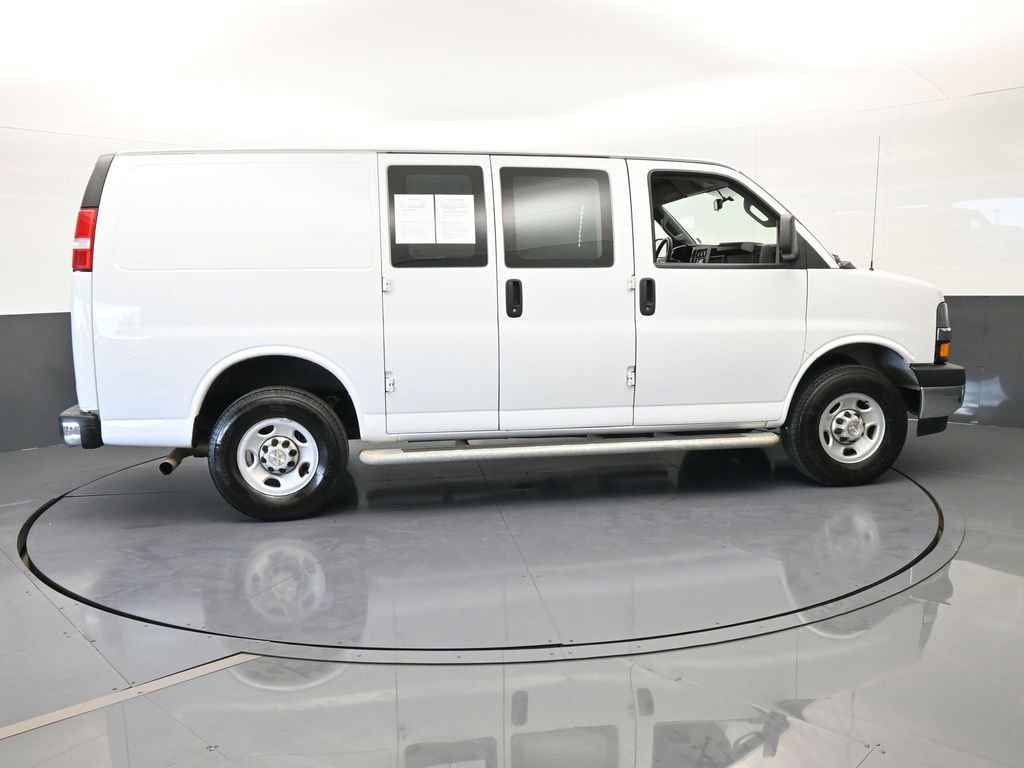 Used 2024 Chevrolet Express 2500 w/ Driver Convenience Package image 7