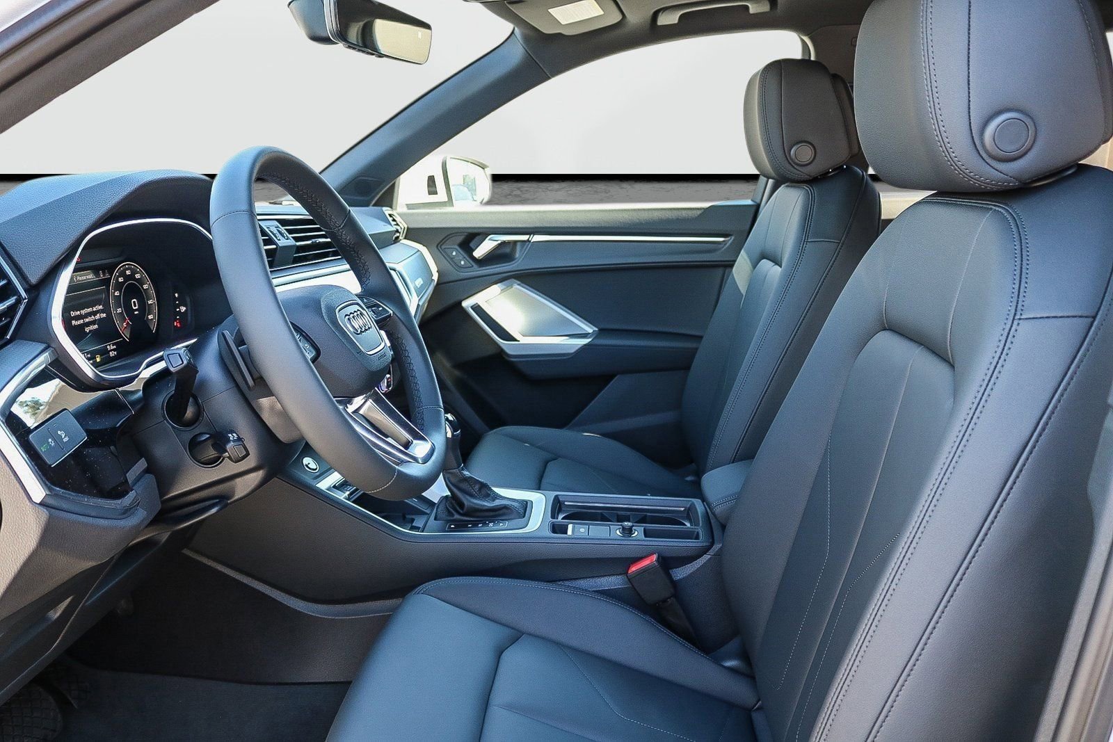 New 2025 Audi Q3 2.0T Premium Plus image 17