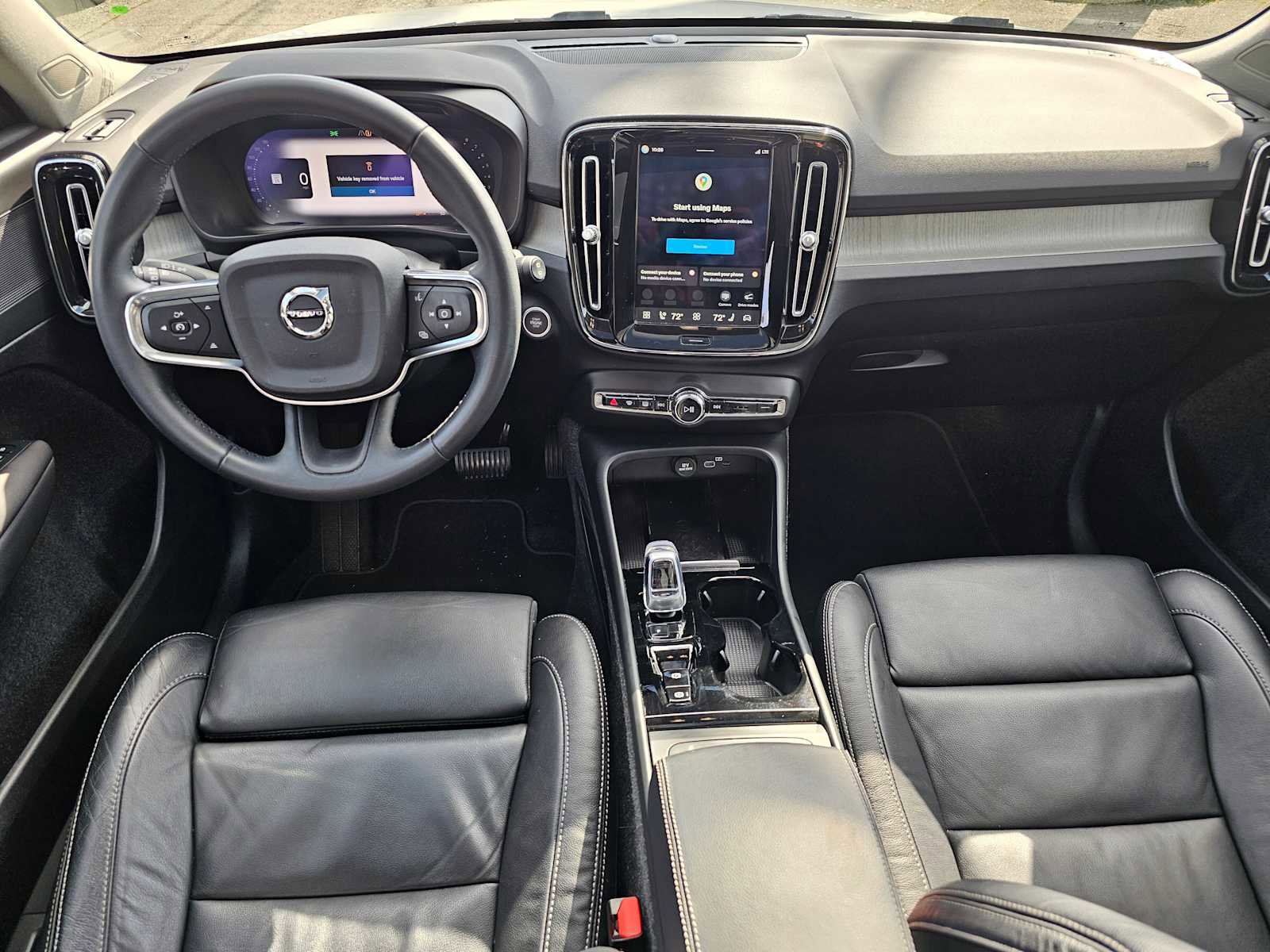 Certified 2023 Volvo XC40 B5 Plus w/ Driver Assist Package AWD/4WD image 19
