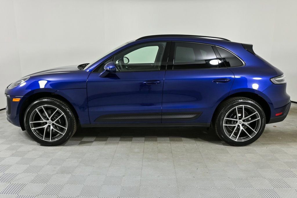 New 2026 Porsche Macan image 2