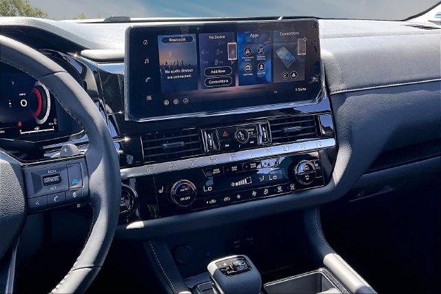 New 2026 Nissan Pathfinder SL w/ SL Premium Package (P04) FWD image 6