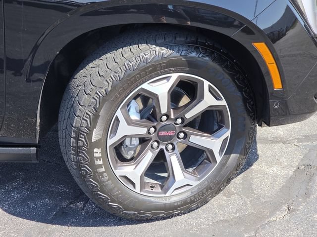 Used 2026 GMC Yukon XL AT4 Ultimate w/ LPO, Floor Liner Package AWD/4WD image 30