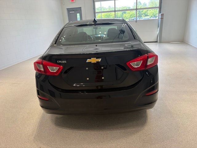 Certified 2019 Chevrolet Cruze LS w/ LS Convenience Package FWD image 5