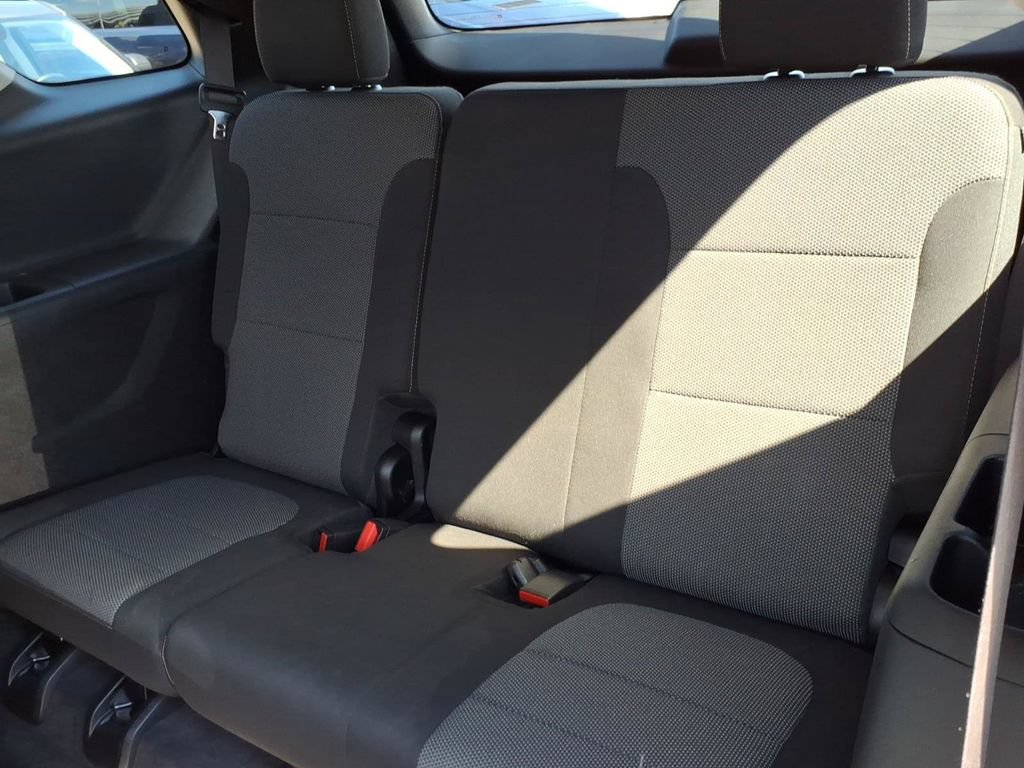 Used 2019 Chevrolet Traverse LT w/ LPO, Floor Liner Package AWD/4WD image 12