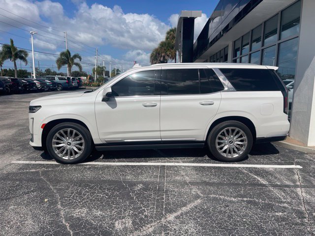 Used 2022 Cadillac Escalade Premium Luxury w/ Performance Package AWD/4WD image 4