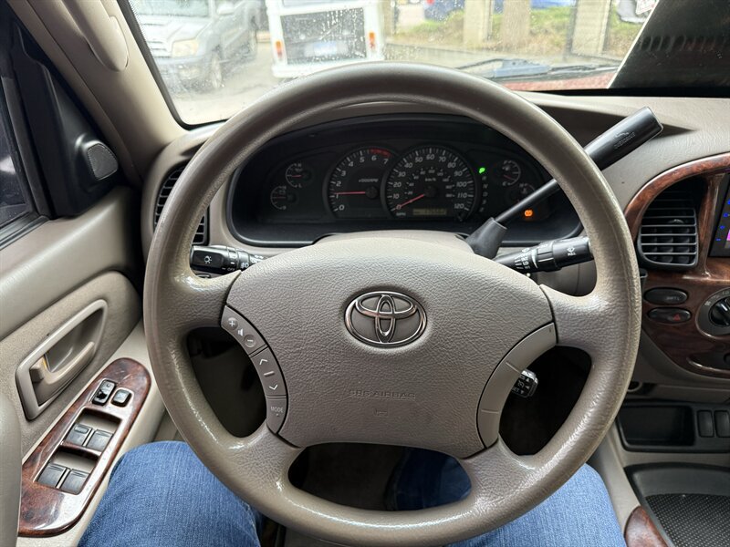 Used 2005 Toyota Tundra SR5 AWD/4WD image 4