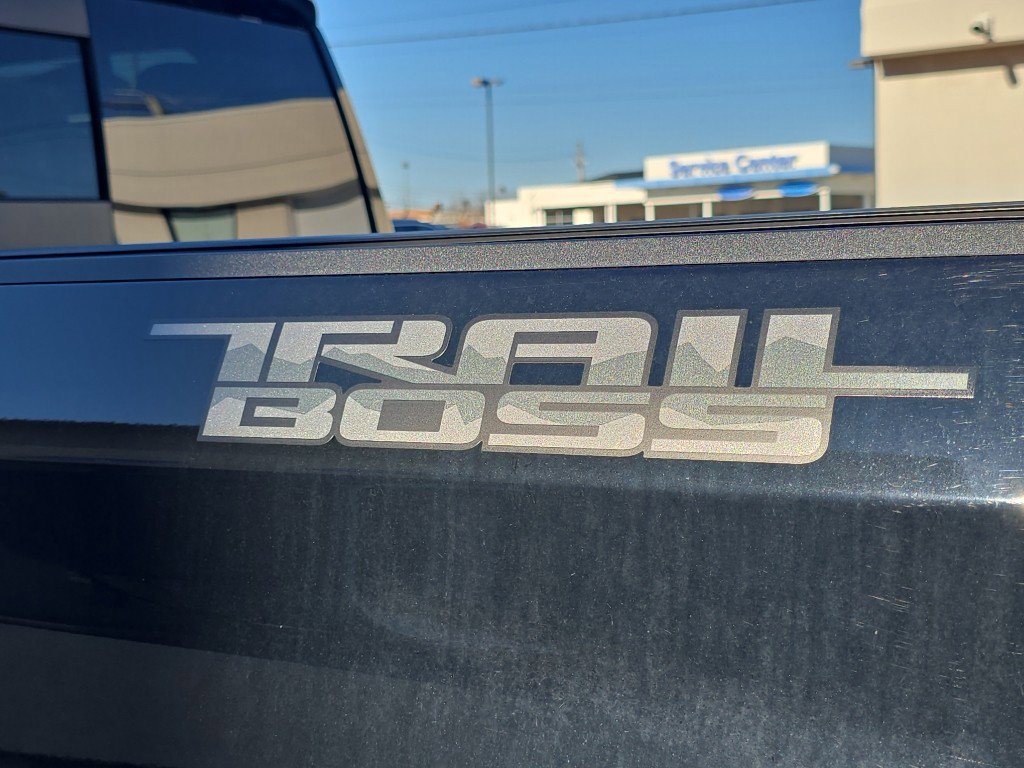 Used 2022 Chevrolet Silverado 1500 LT Trail Boss w/ LT Trail Boss Premium Package image 9