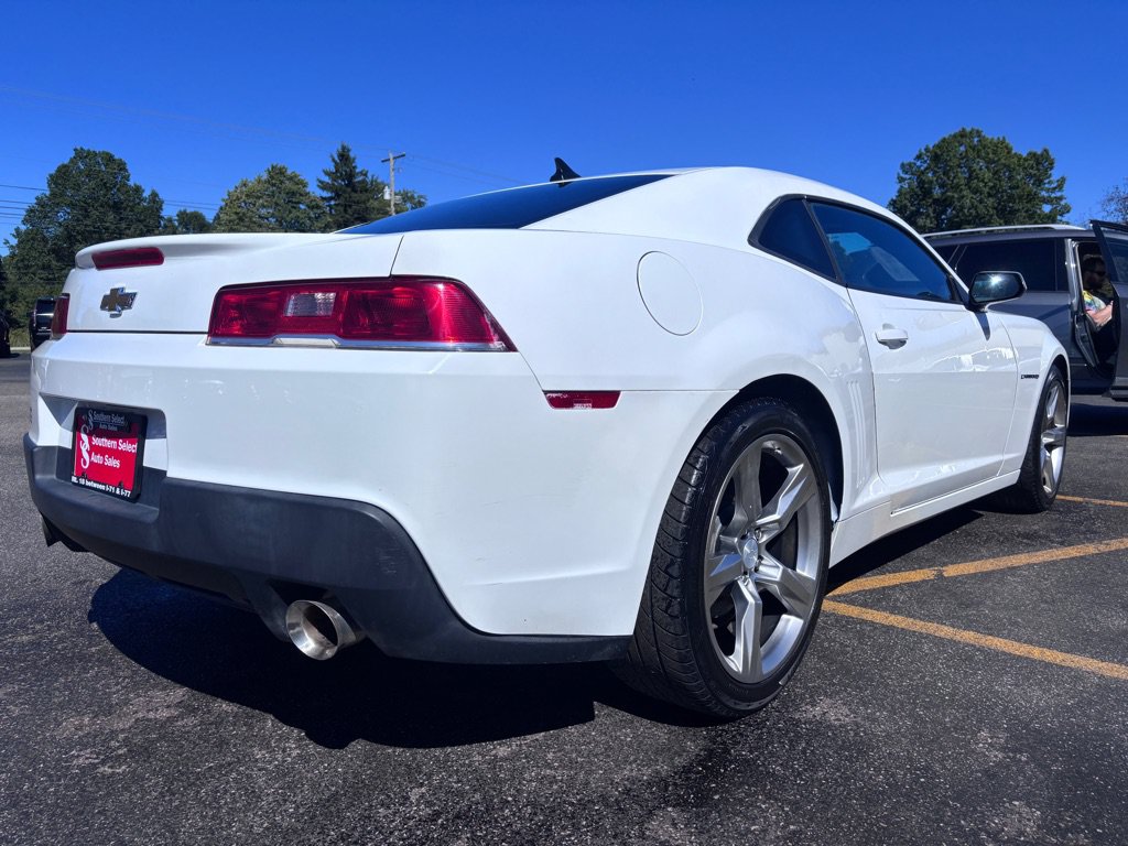 Used 2015 Chevrolet Camaro LT RWD image 6