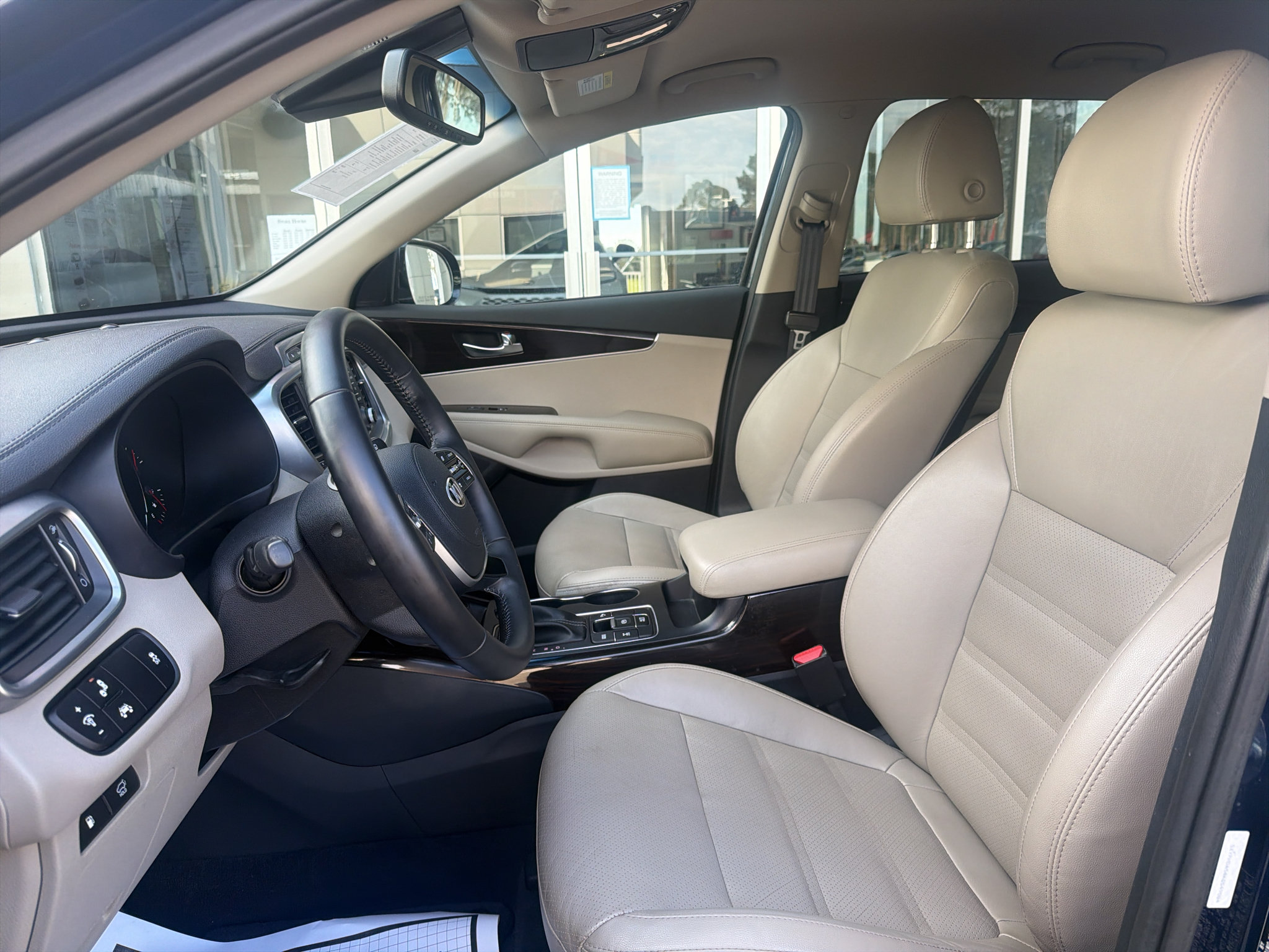 Used 2019 Kia Sorento EX AWD/4WD image 6