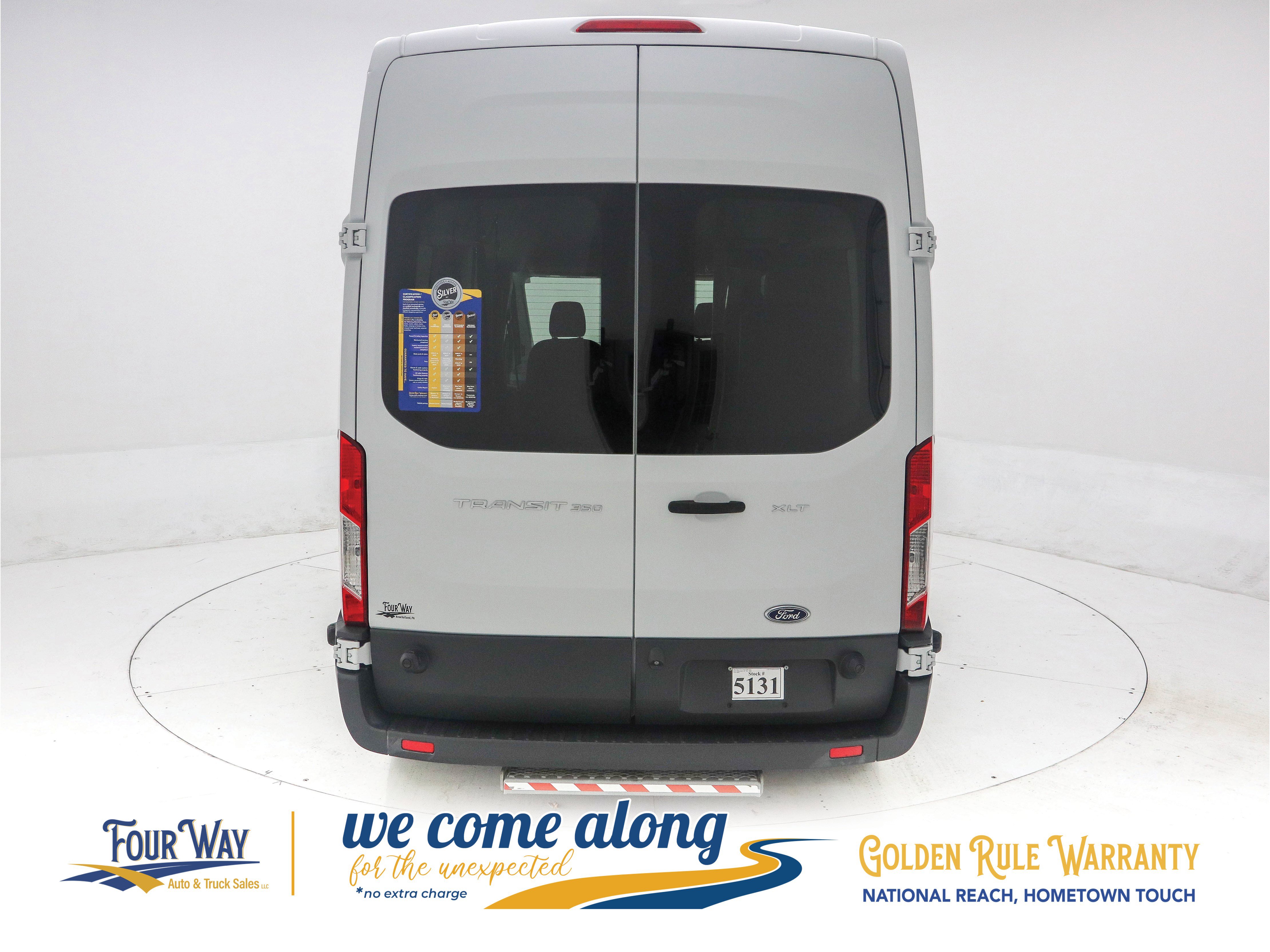 Used 2016 Ford Transit 350 XLT image 6