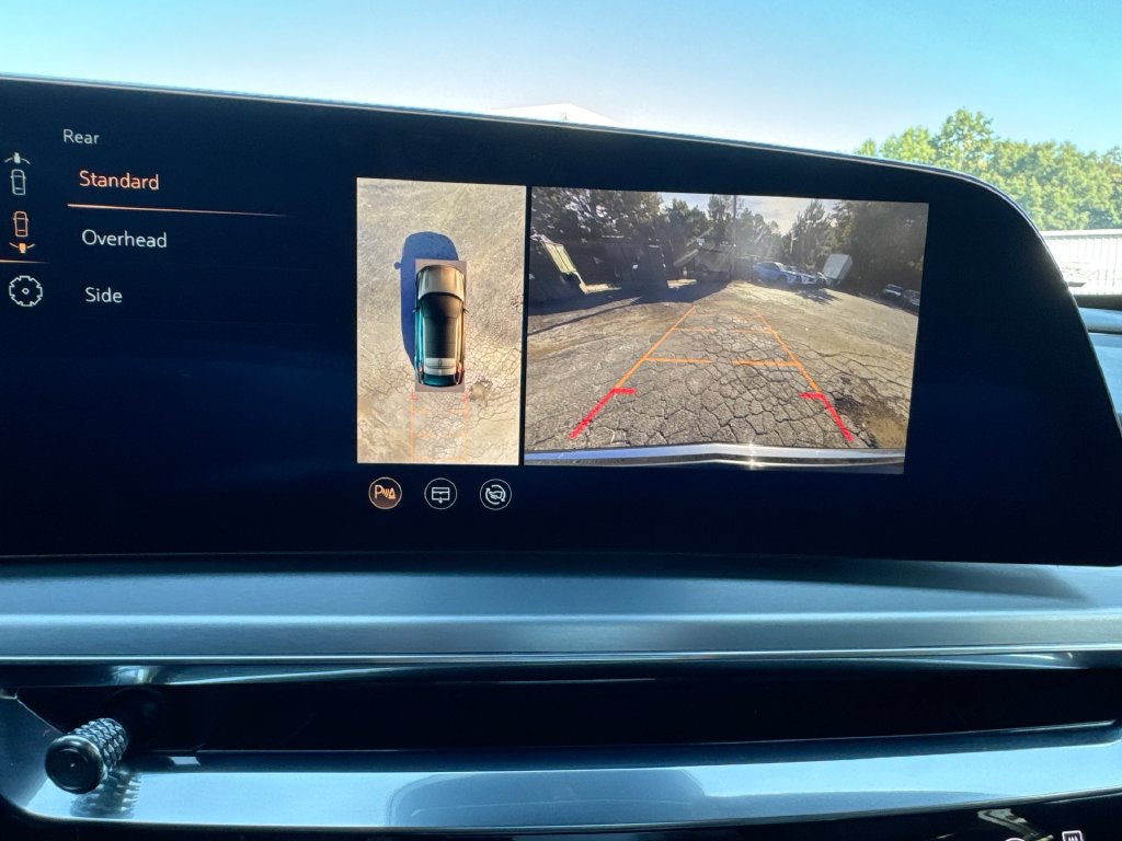 Used 2024 Cadillac Lyriq Luxury RWD image 28