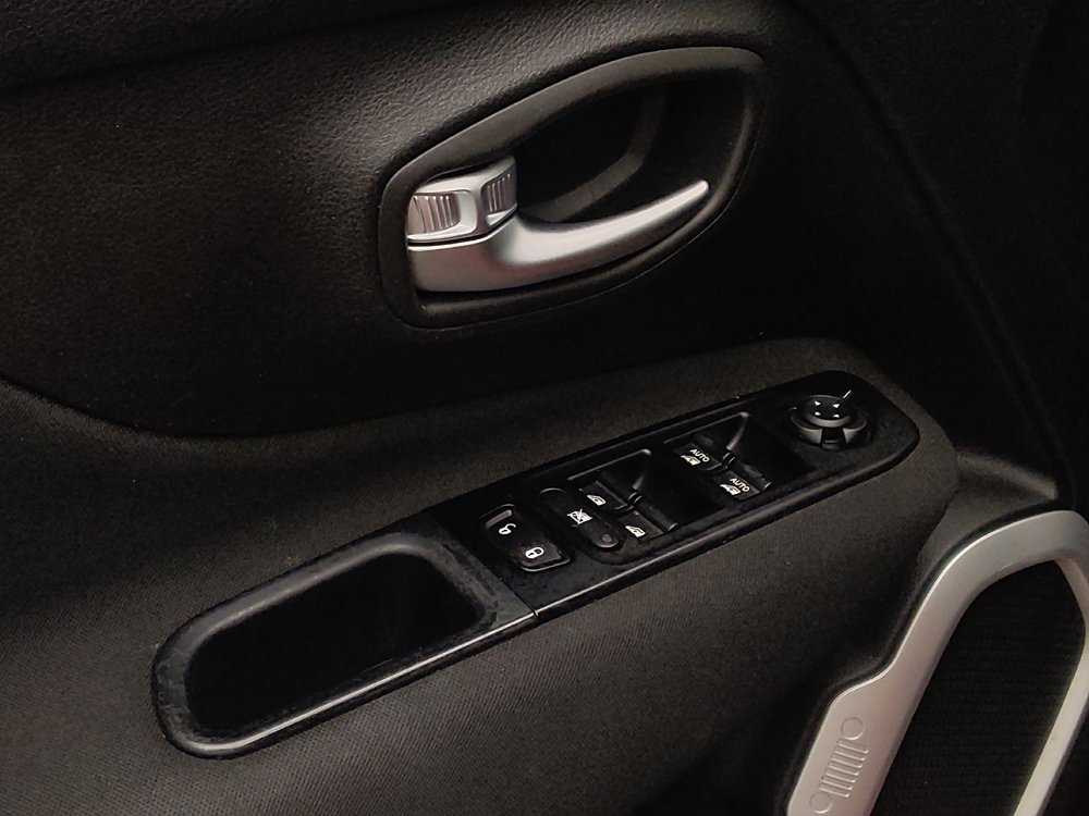 Used 2020 Jeep Renegade Sport FWD image 27