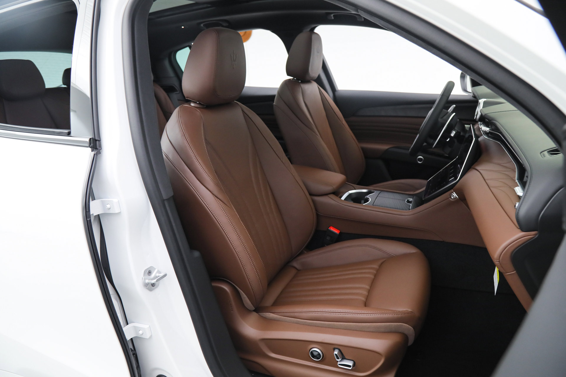 New 2026 Maserati Grecale Modena image 13